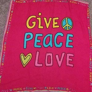Clearance ✳️✳️✳️Give Peace Love Scarf
